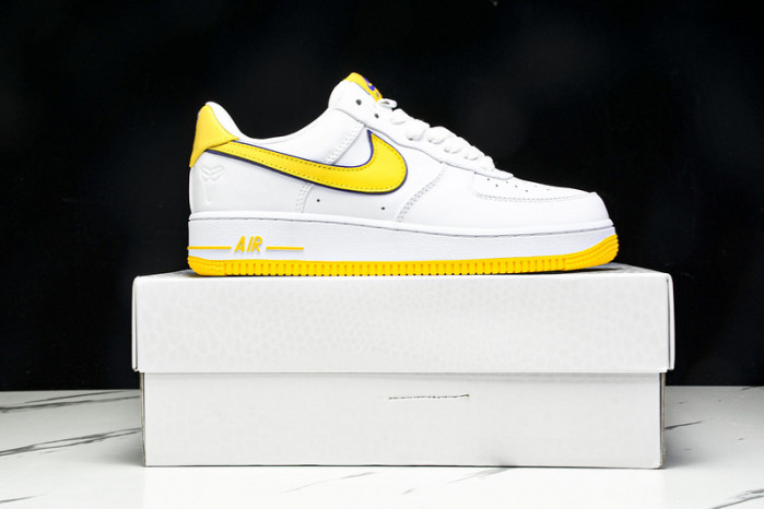 Nike Air Force 1 x Kobe Retro FZ1151-100