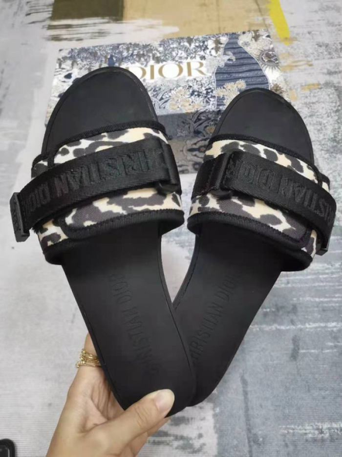 DIOR SLIDES DS-028