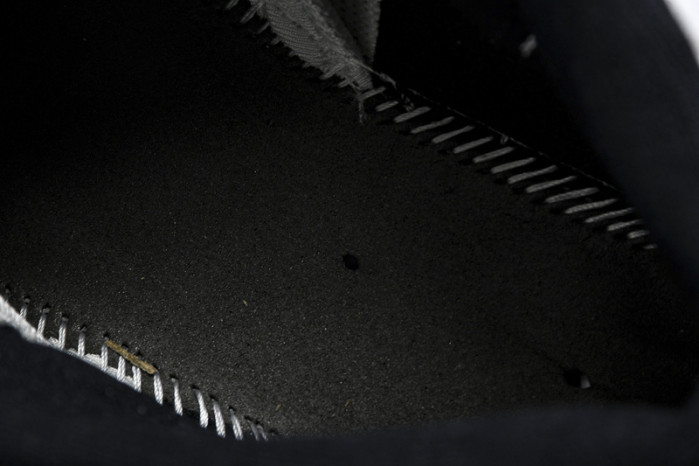 Air Jordan 11 LH0296-400