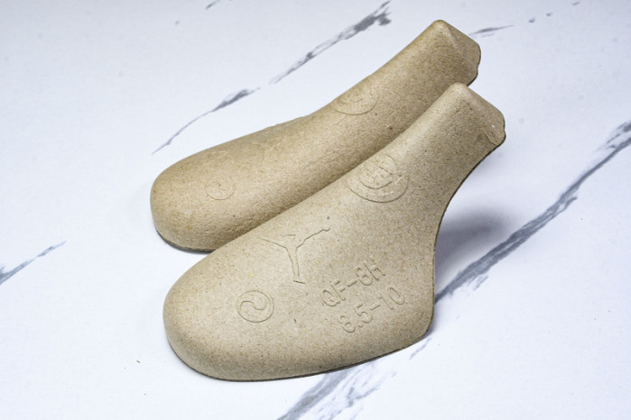 Air Jordan 11 LH0296-400