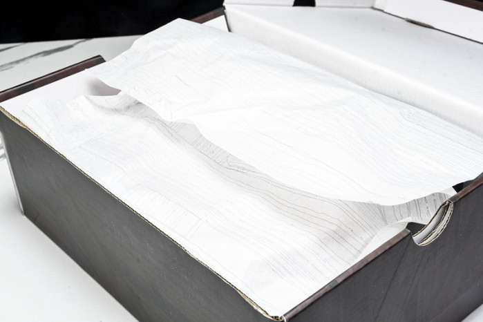 Air Jordan 5 “Raging Bull” DD0587-600