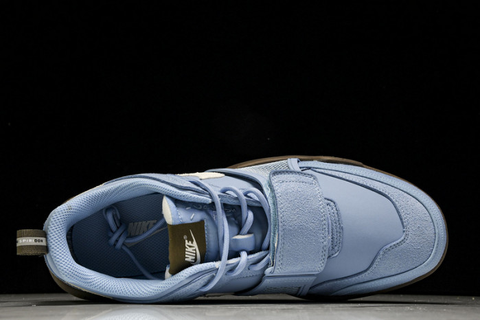 Travis Scott x Nike Zoom HQ3072-400