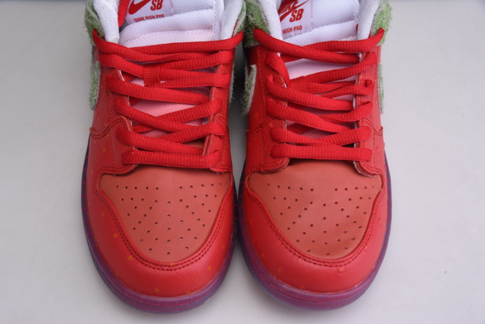 nike dunk low sb "strawberry cough" cw7093-601