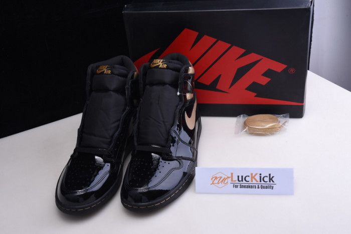 jordan 1 retro high black metallic gold (2020) 555088-032