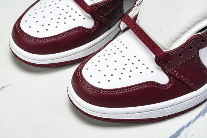 Air Jordan 1 High "Dune Red" DZ5485-160