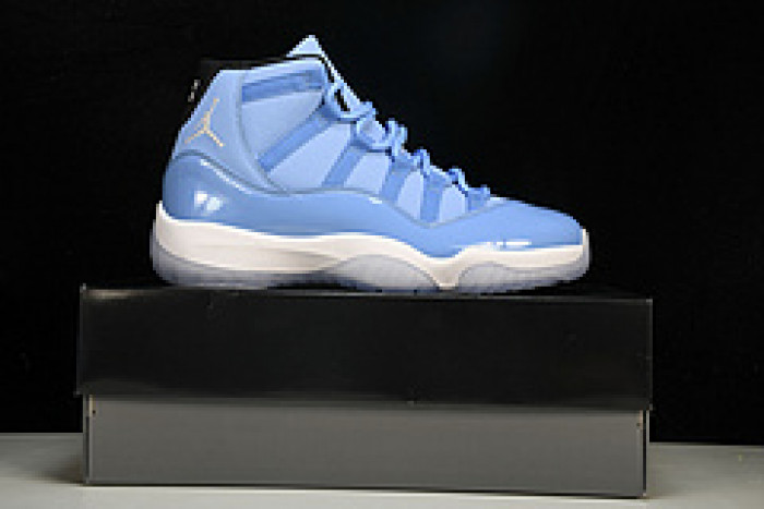 air jordan 11  717602-900