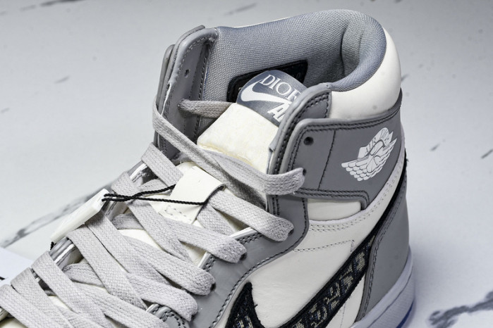 DIOR ×Air Jordan 1 High CN8607-002