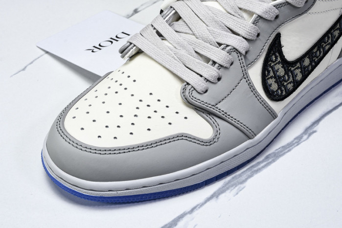 DIOR ×Air Jordan 1 High CN8607-002