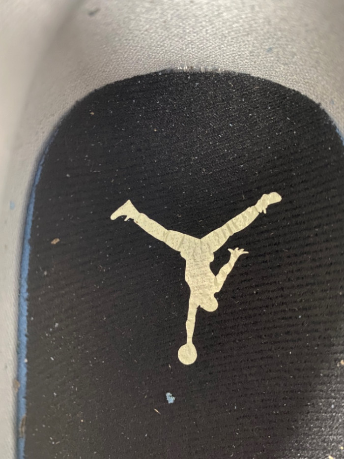 Air Jordan 1 Low HQ2010-012