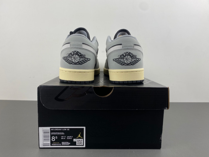 Air Jordan 1 Low HQ2010-012