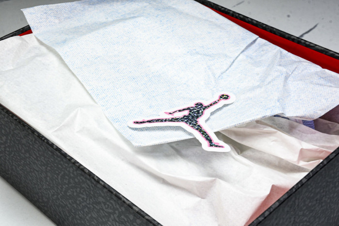 Air Jordan 3 OG "Cobalt Bliss" HQ0784-101