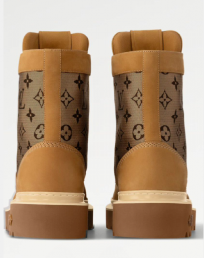 L**V**T* BOOTS LVTBS-026