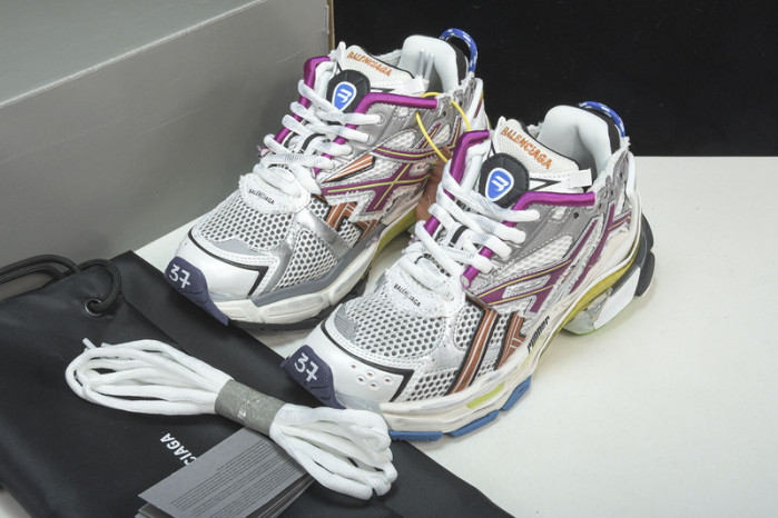 Ba*len*cia*ga track trainer  btt-020