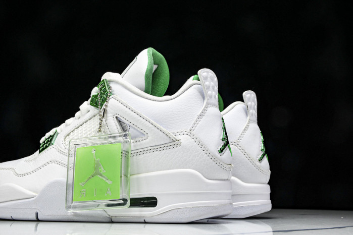 Air Jordan 4“Pine Green” CT8527-113