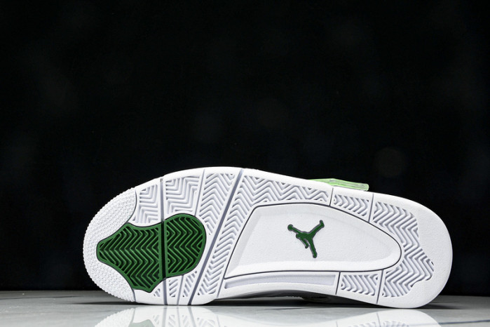 Air Jordan 4“Pine Green” CT8527-113