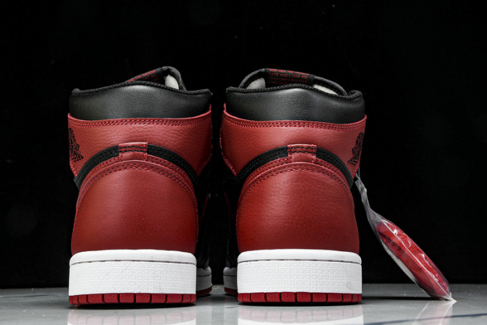 Jordan 1 Retro Bred "Banned" 555088-001
