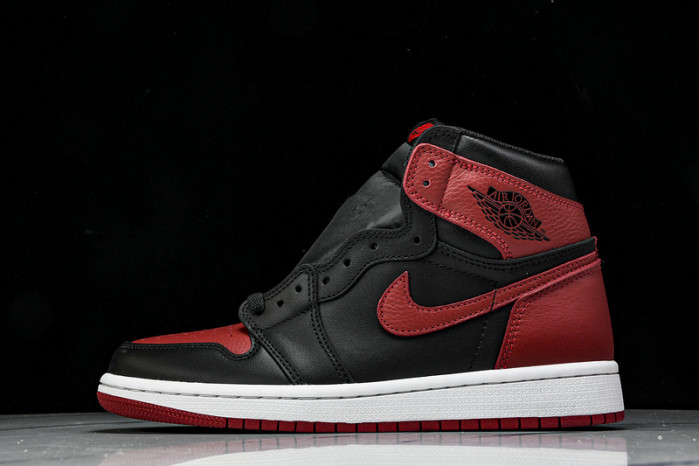 Jordan 1 Retro Bred 