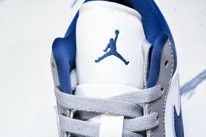 Jordan 1 Low Stealth French Blue DC0774-042