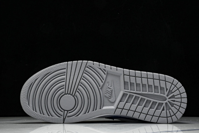 Jordan 1 Low Stealth French Blue DC0774-042