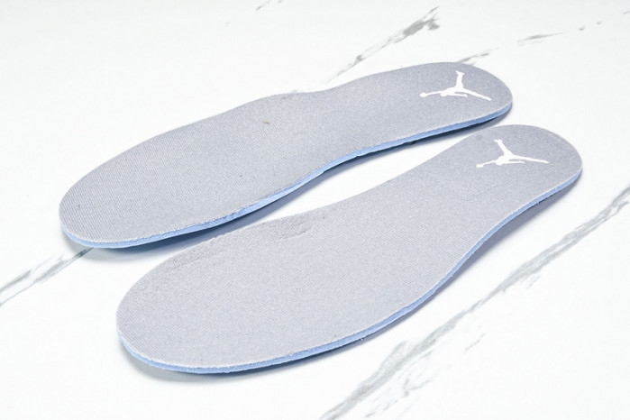 Air Jordan 3 Retro “Sail/Metallic Silver” CK9246-100