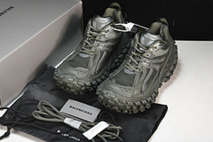 Ba*len*cia*ga track trainer  btt-030