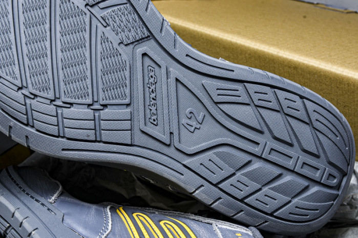 Balenciaga Hamptons Worn-Out WCURB1180