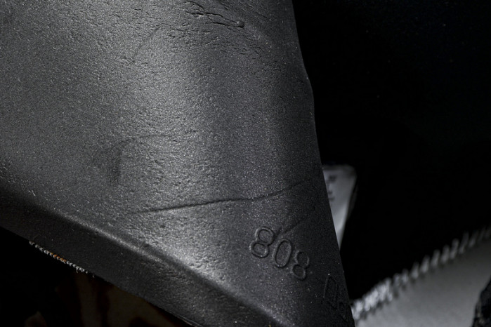 Air Jordan 1 High OG "Metallic Gold" FD2588-021