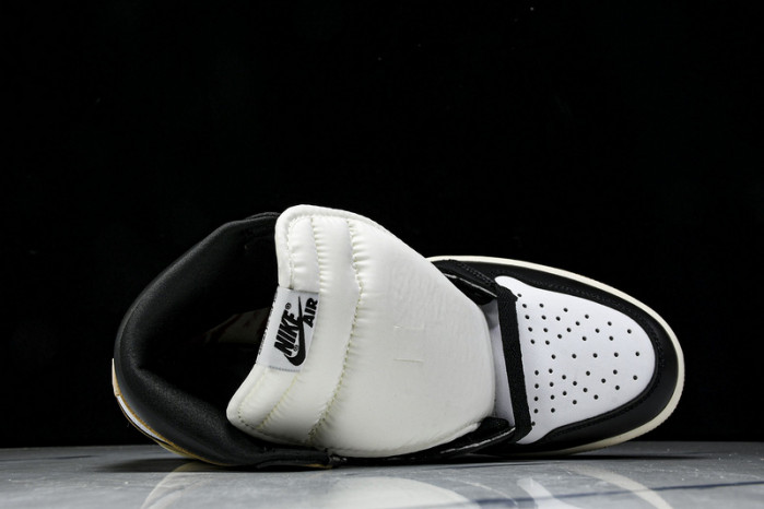 Air Jordan 1 High OG "Metallic Gold" FD2588-021