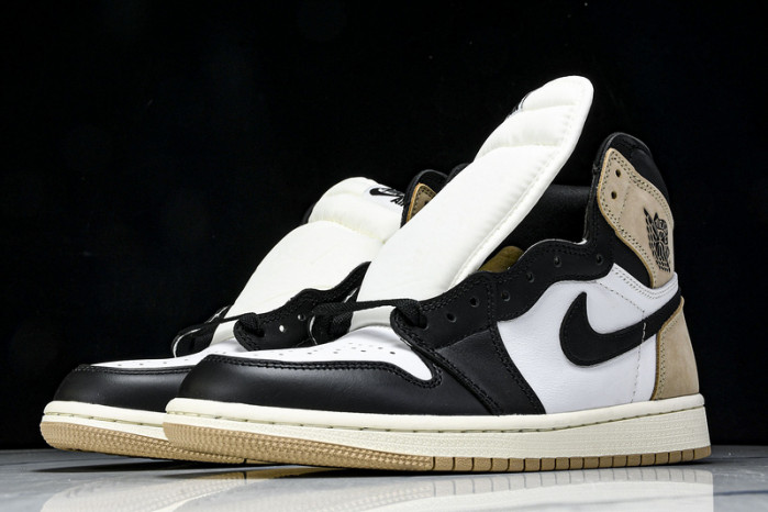 Air Jordan 1 High OG "Metallic Gold" FD2588-021