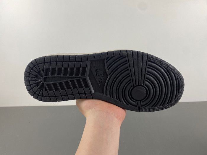 Travis Scott x Air Jordan 1 Low OG &lv LX1988-200