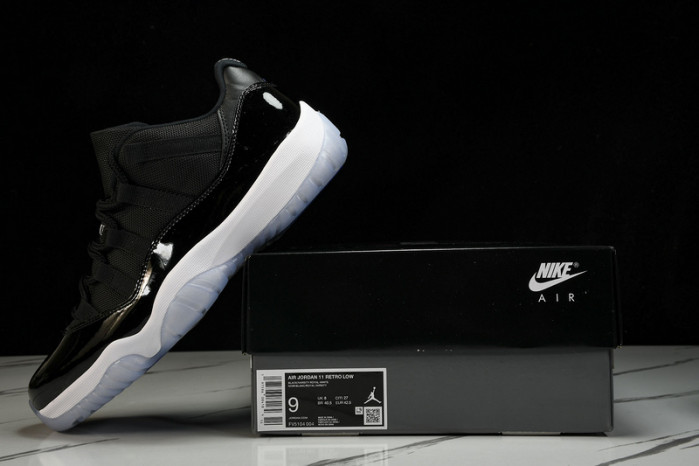 jordan 11 retro low  “space jam”  fv5104-004