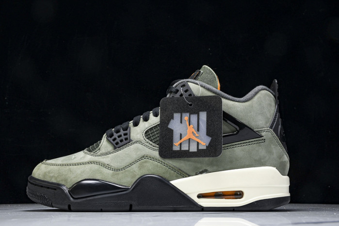 UNDEFEATED x Air Jordan 4 OG IB1519-200