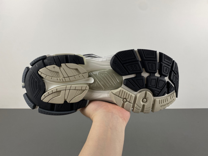 Ba*len*cia*ga track runner  btt-207