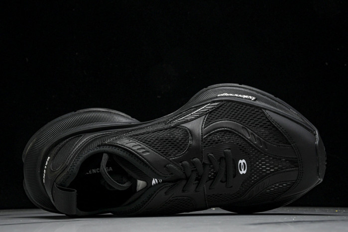 B*AL*ENCIAGA CIRCUIT BC-002