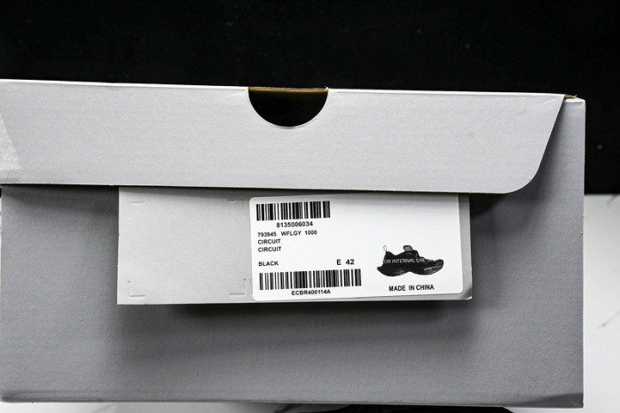 B*AL*ENCIAGA CIRCUIT BC-002