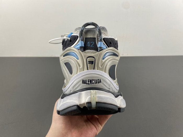 Ba*len*cia*ga track runner  btt-207