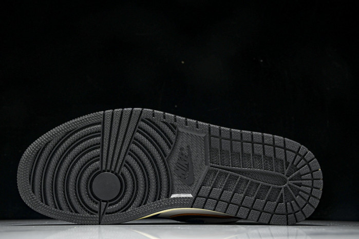 Air Jordan 1 Mid DZ5485-100