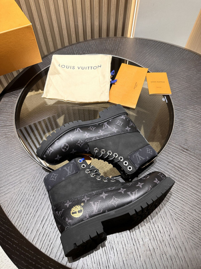 L**V**T* BOOTS LVTBS-010