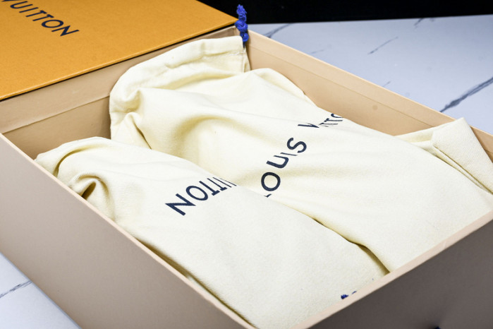 lou vuit  sneakers  lvss-0282