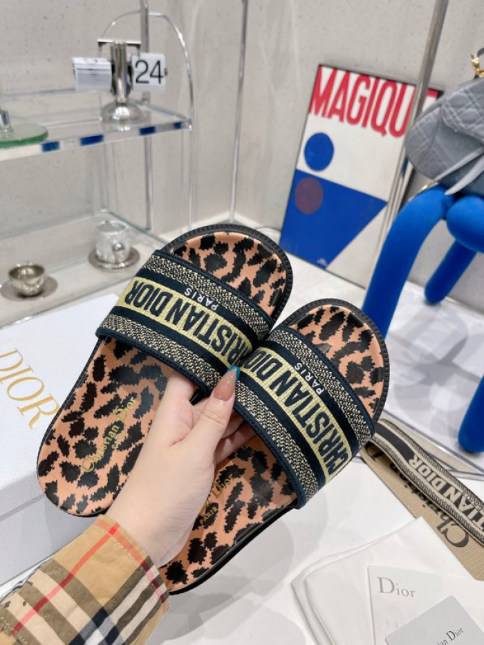 DIOR SLIDES DS-013