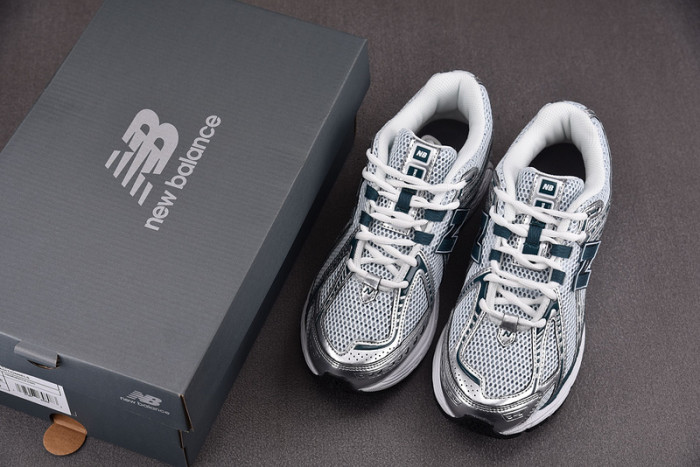New Balance 1906R Silver Metallic Deep Ocean U1906RCE