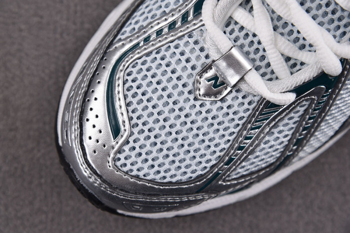 New Balance 1906R Silver Metallic Deep Ocean U1906RCE