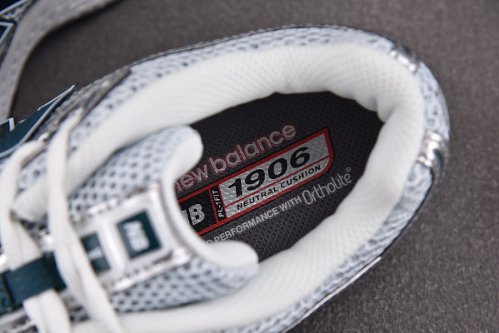 New Balance 1906R Silver Metallic Deep Ocean U1906RCE