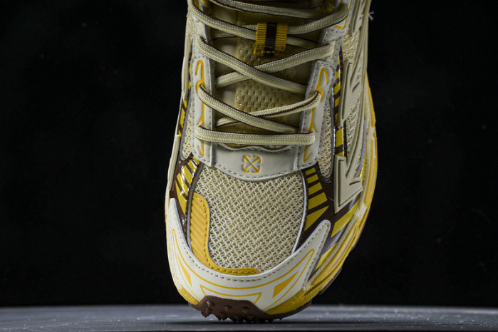 c/o​  sneakers  co-001