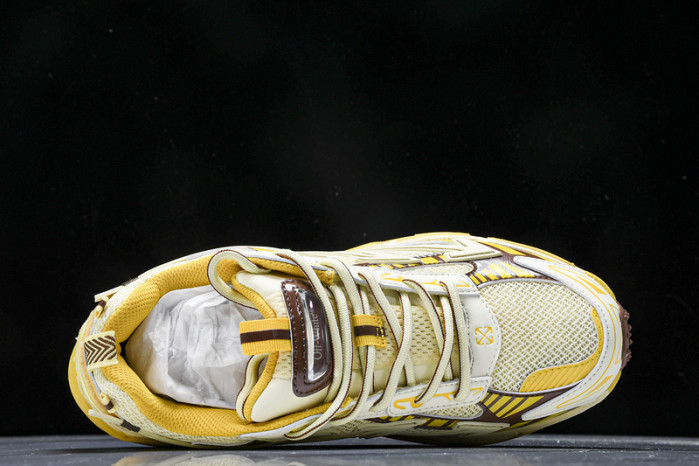 c/o​  sneakers  co-001