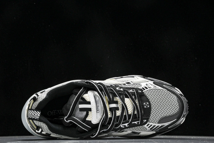 c/o​  sneakers  co-004