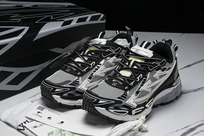 c/o​  sneakers  co-004