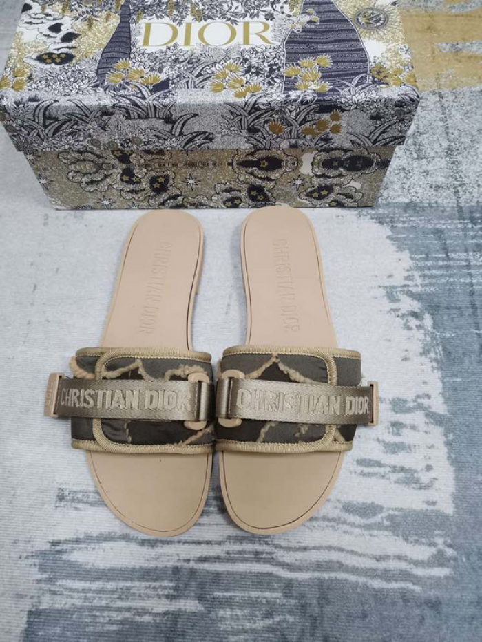 DIOR SLIDES DS-038