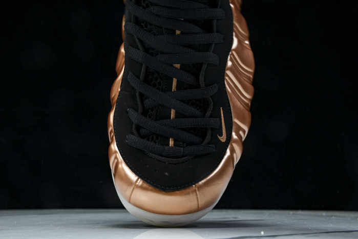 Nike Air Foamposite One “Metallic Copper” FZ9902-001