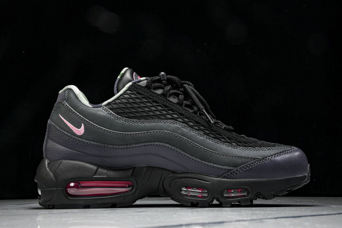 Corteiz x Air Max 95 SP ”Pink Beam” FB2709-001